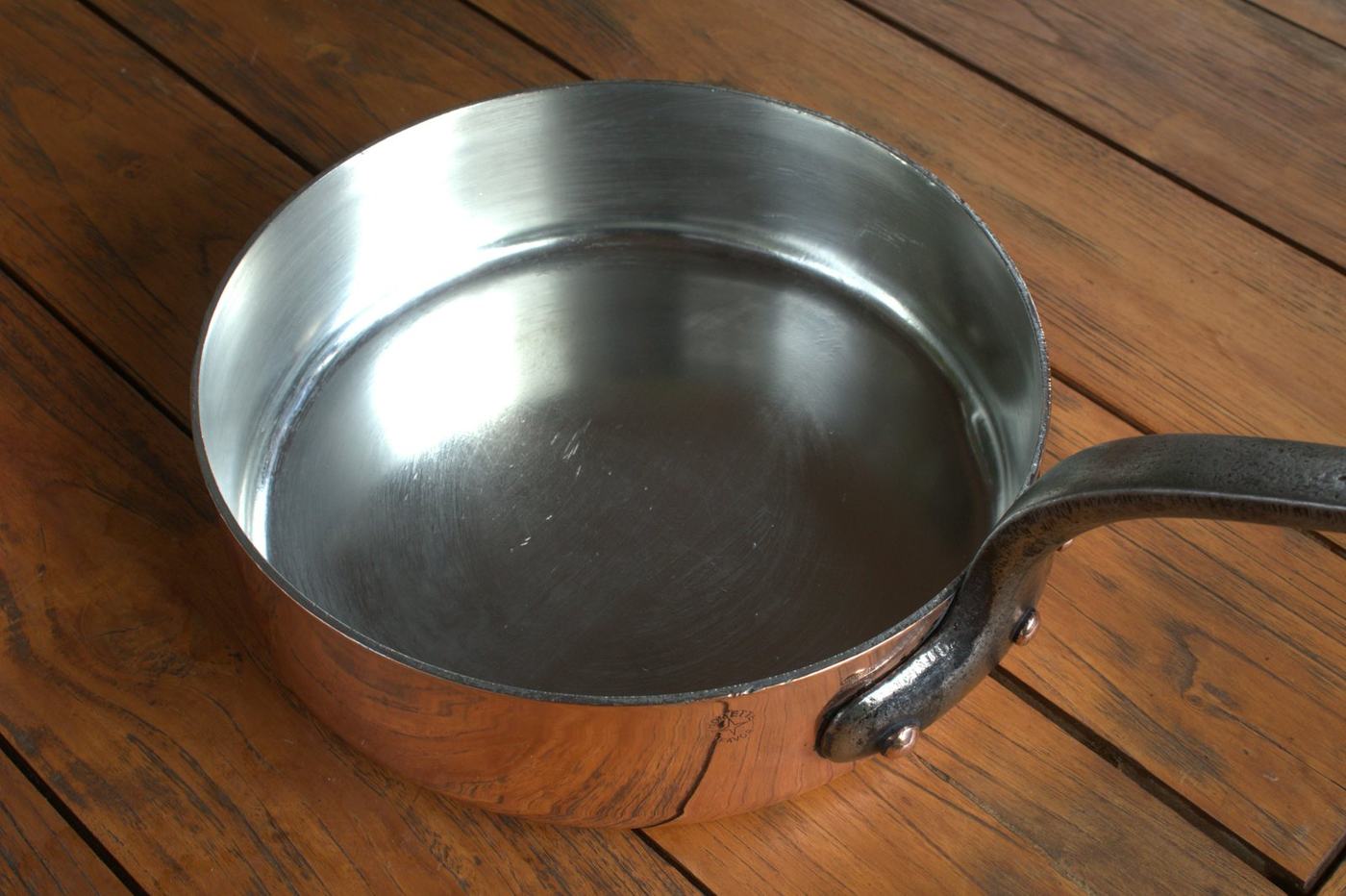 Stainless steel fry pan